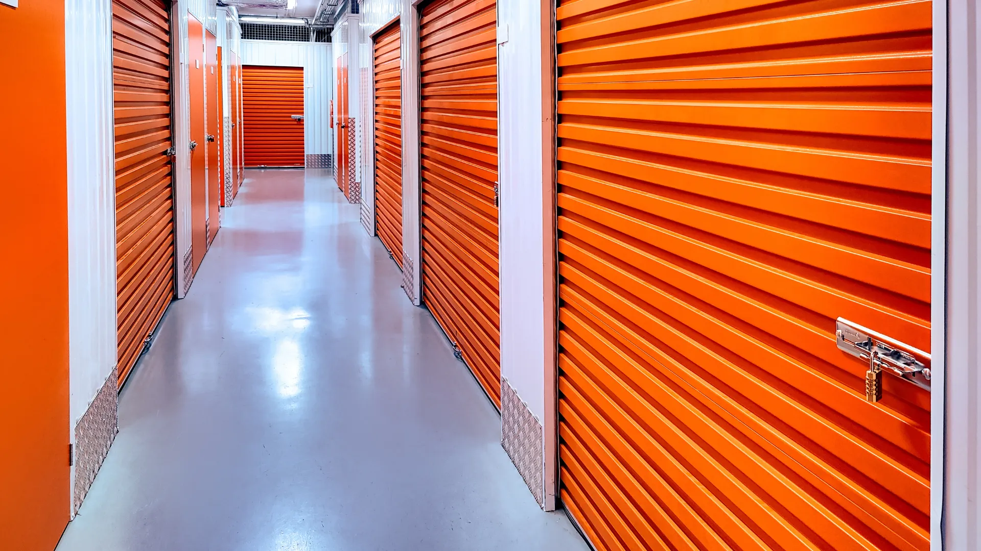 Storage unit