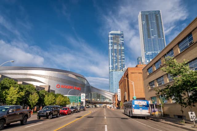 Long-distance move to Edmonton